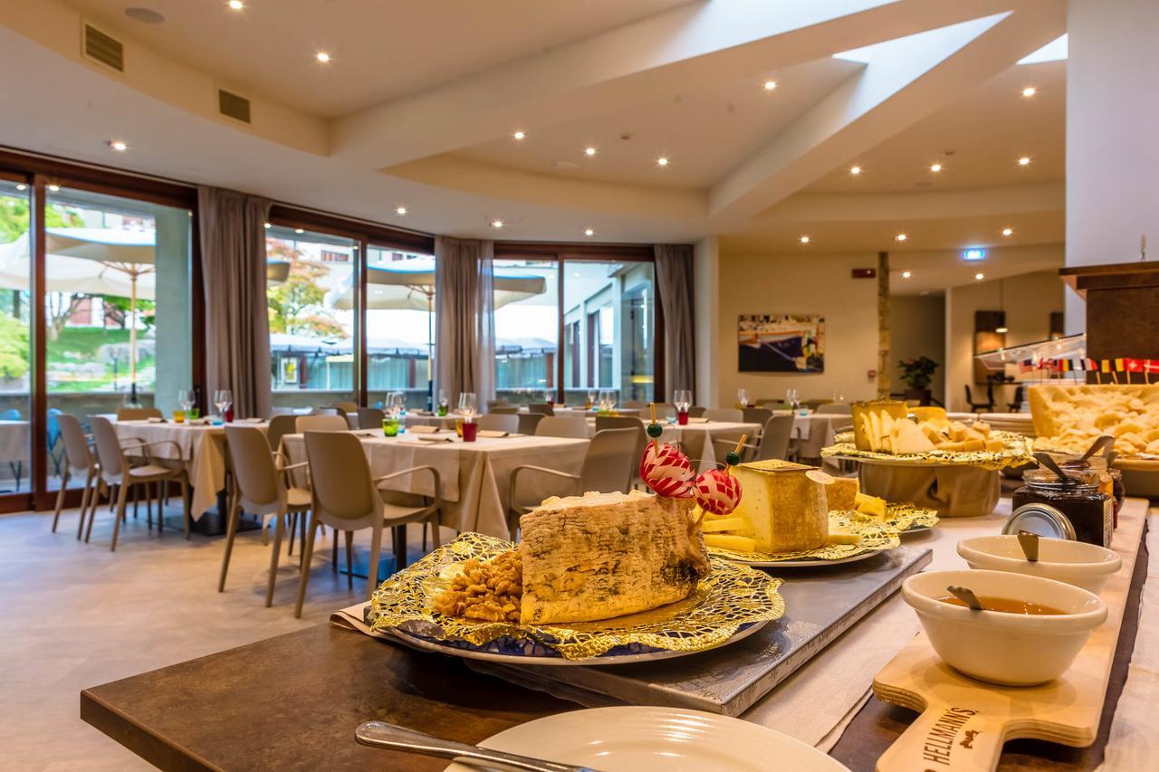 Le Torri Del Garda Familyspa Resort Torri Del Benaco Exterior photo